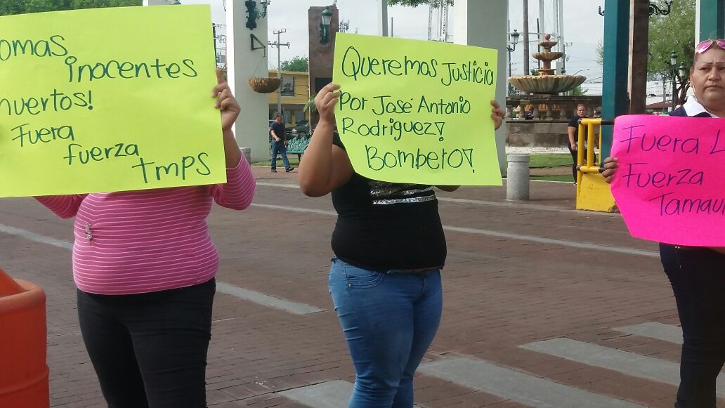 Exigen justicia para bombero presuntamente asesinado por policías
