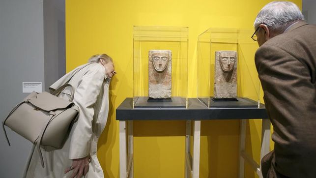 Obras de arte confiscadas de Medio Oriente se exponen en Suiza