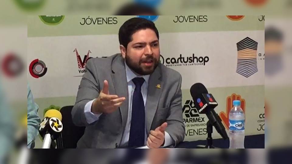 Urgen empresarios crear marco jurídico para fuerzas armadas (VIDEO)