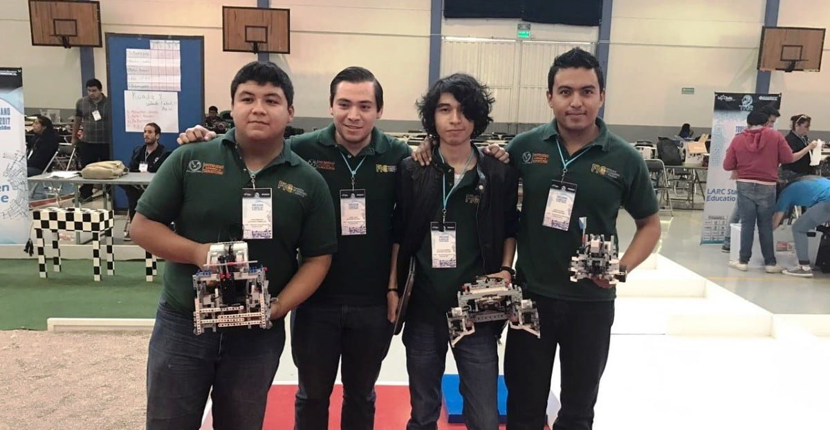 Alumnos FIC-UAT obtienen primer lugar en Torneo Mexicano de Robótica 2017