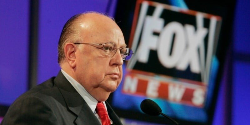 Muere ex director de Fox News acusado de acoso sexual