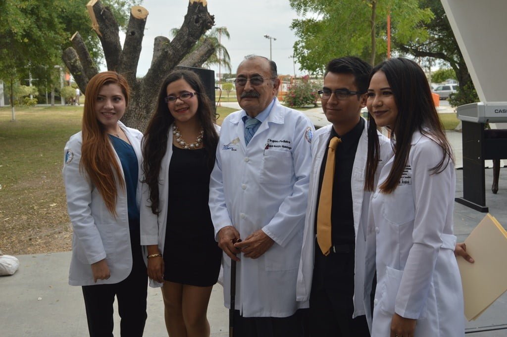 Exponen avances de su formación médica alumnos de la UAT-Matamoros
