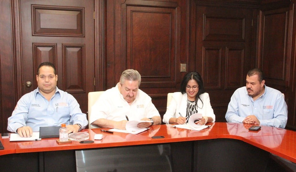 Firman UAT y Sindicato de Trabajadores contrato colectivo laboral
