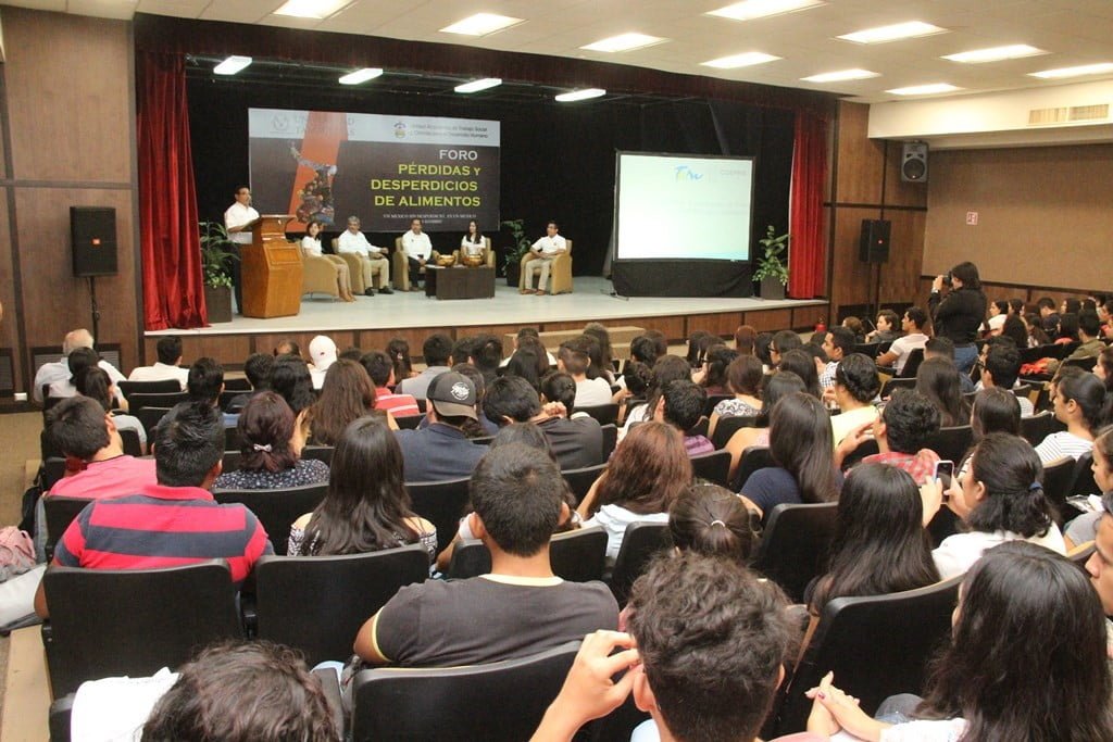 Alumnos UAT crean conciencia para aprovechar desechos de alimentos