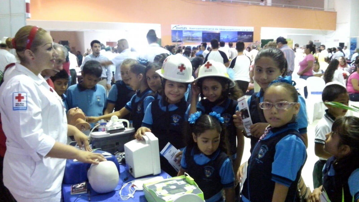 Promueve Cruz Roja labor humanitaria en expo
