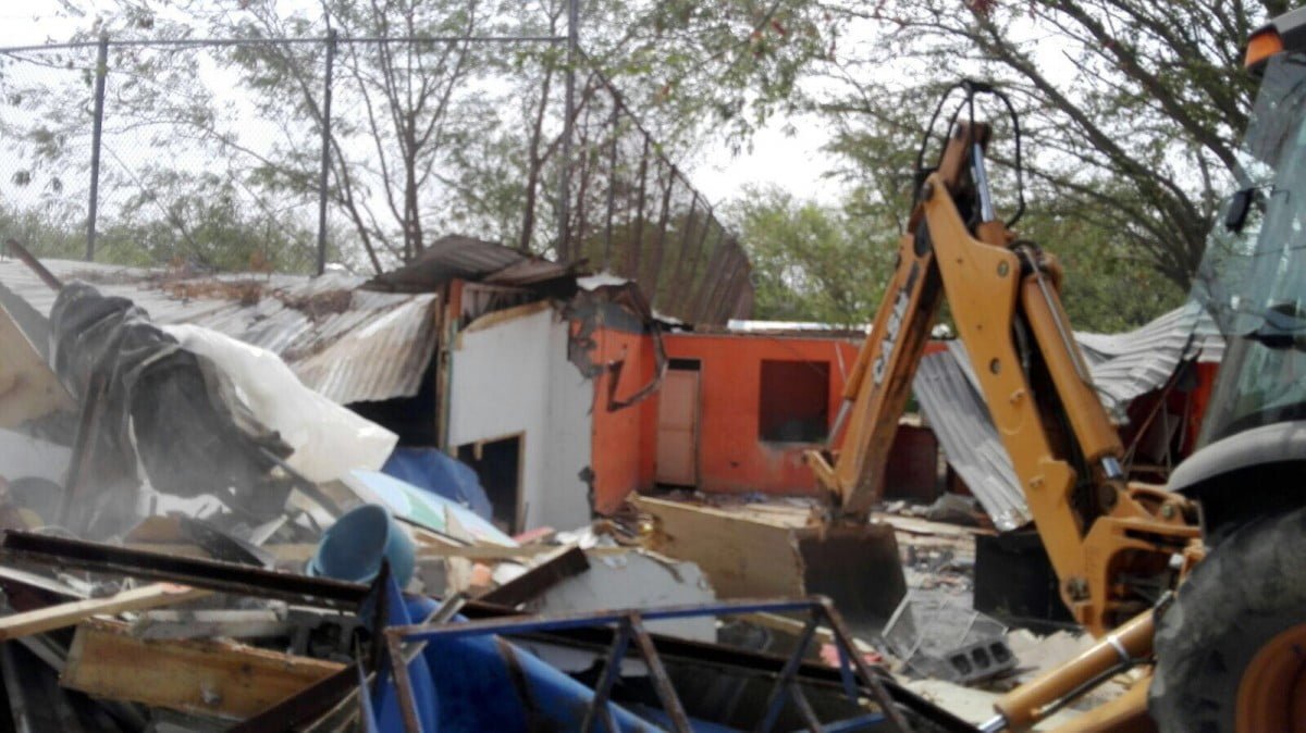 Destruyen 34 casuchas irregulares en Penal de Reynosa; Excarcelan a 38 reos