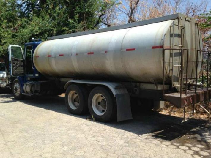 Aseguran pipa con 32 mil litros de gasolina robada