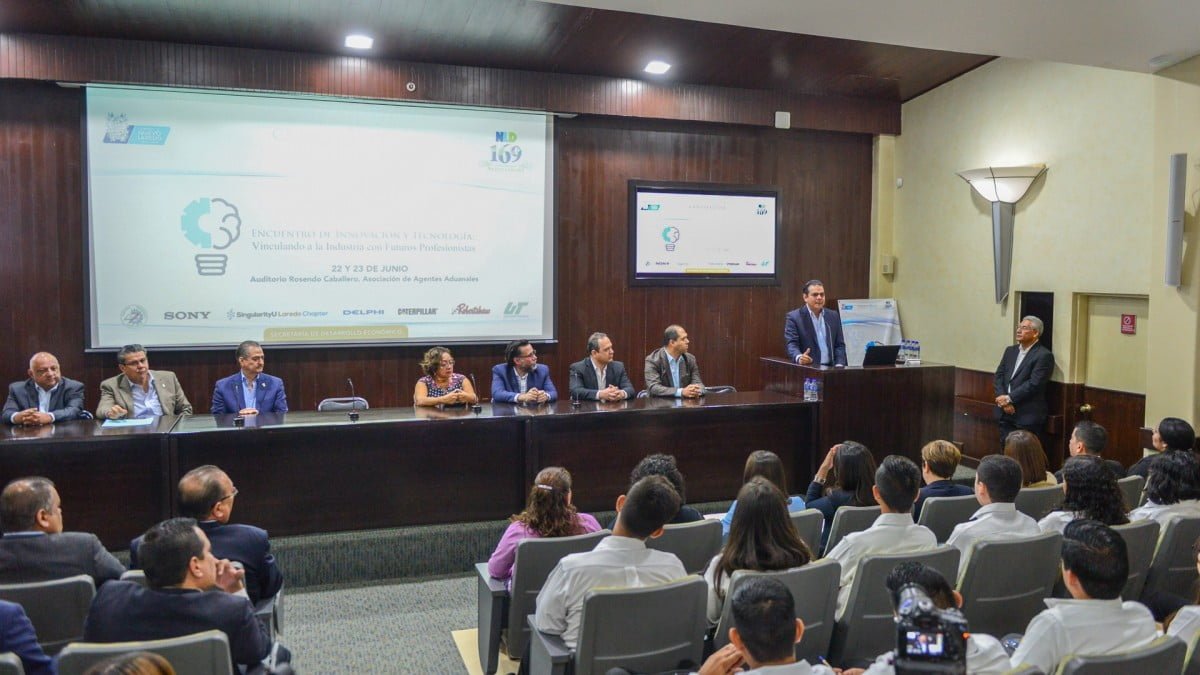 Acercan a universitarios de Nuevo Laredo al sector empresarial