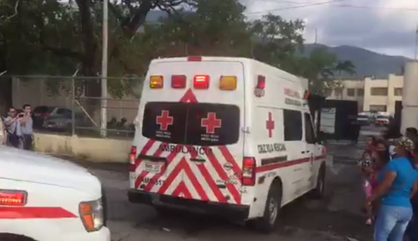 Continúa balacera en penal de Victoria (VIDEO)