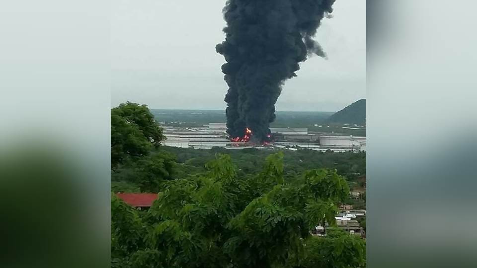 Se registra incendio en refinería de Salina Cruz