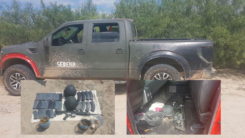 Hallan arsenal en camioneta con letrero falso de la SEDENA