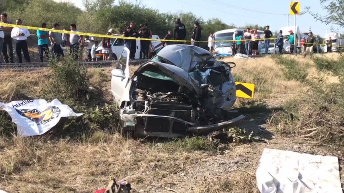 Muere maestro tras chocar con tráiler (VIDEO)