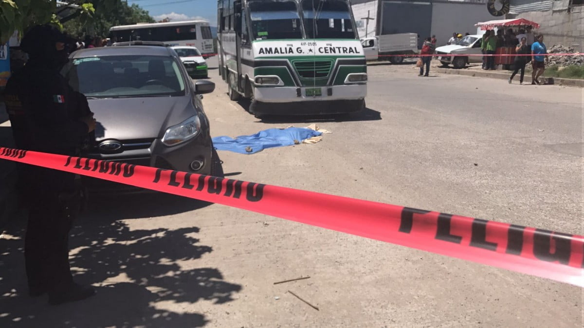 Muere niña de 6 años atropellada por chófer de microbús
