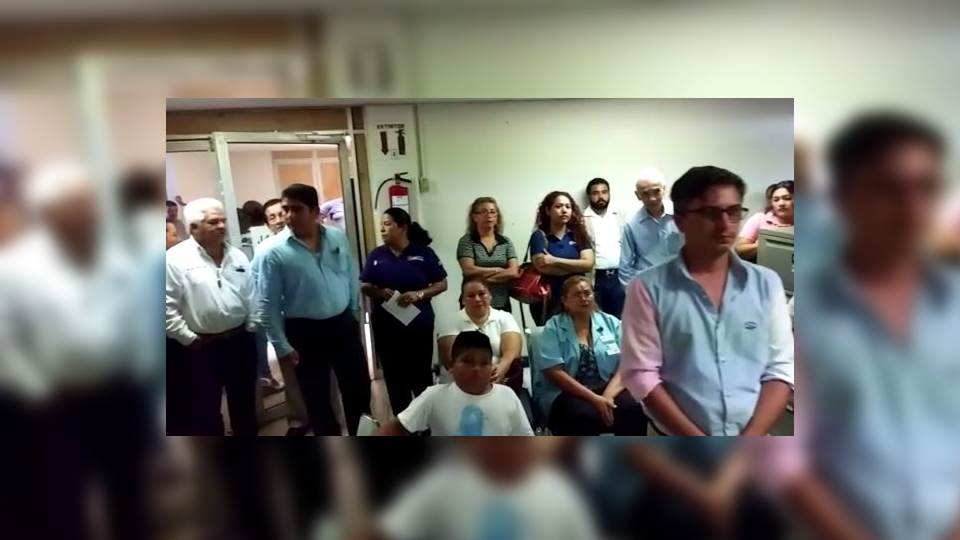 Empleados de Salud se van a paro laboral