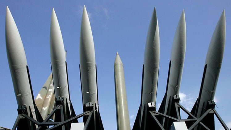 Más de 120 países aprueban un tratado para prohibir las armas nucleares