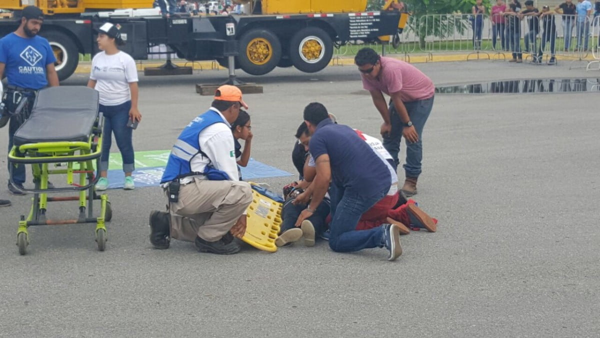 Se lesiona jovencita al aventarse del bungee en Tampico