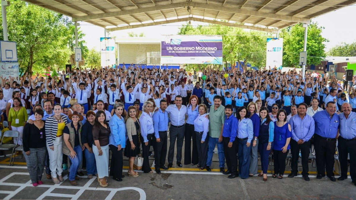 «Sí se pudo, llegamos a la escuela número 100»: Rivas Cuellar