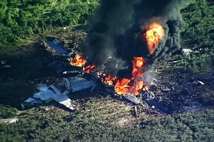 Mueren 16 personas tras accidente aéreo militar en EUA
