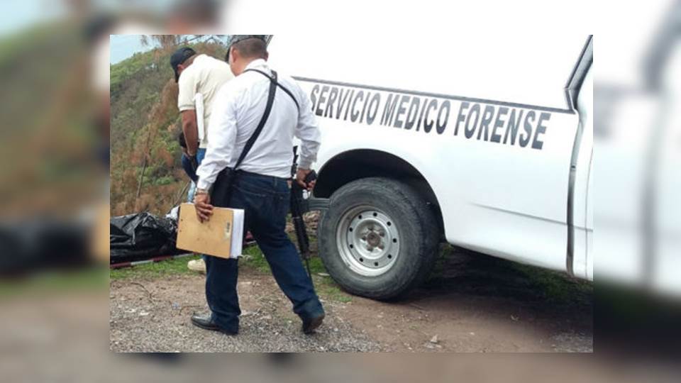 Encuentran 3 cuerpos calcinados en terreno enmontado
