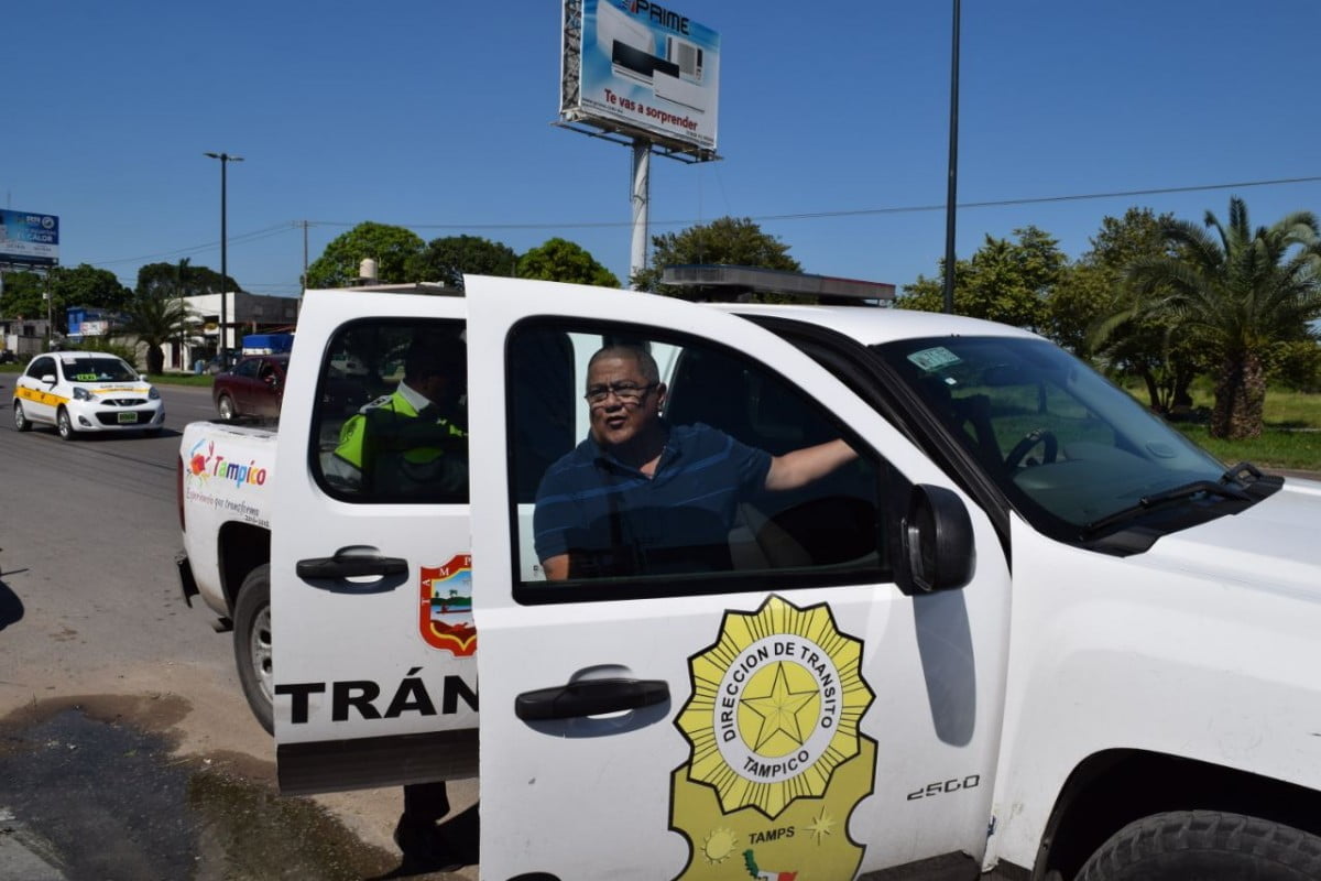 Regidora acusa a subdirector de tránsito por solapar extorsiones