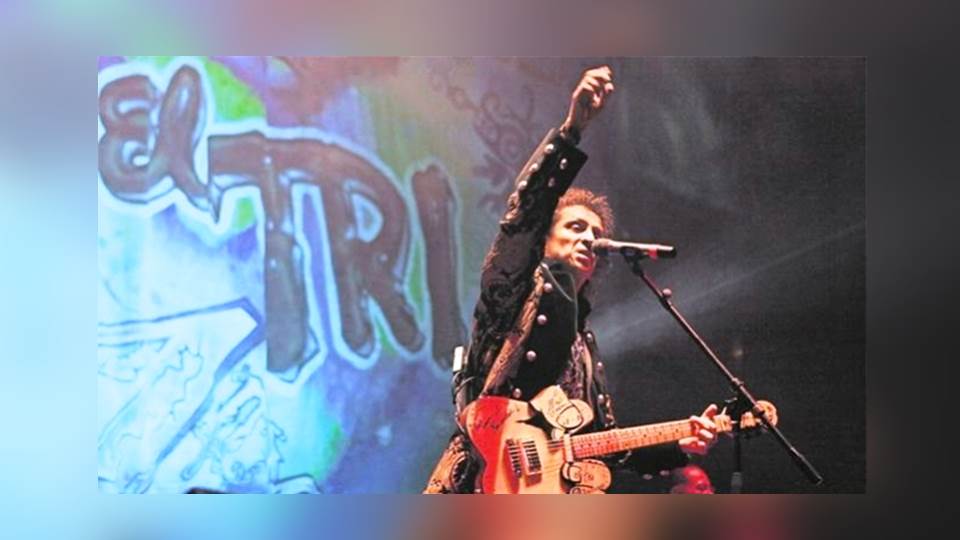“Sáquense a chingar a su madre”, así corrió Alex Lora a varios asistentes a su concierto