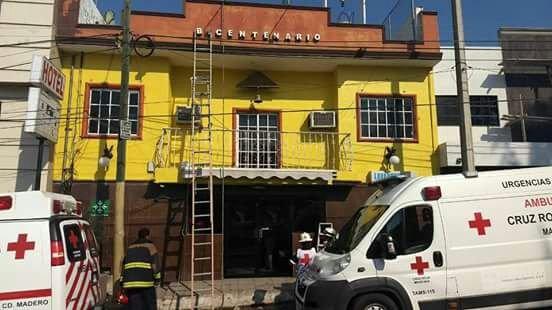 Obrero muere electrocutado, pintaba fachada de hotel