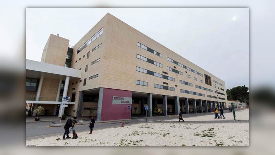 Niña de 11 años da a luz; el papá es su hermano de 14