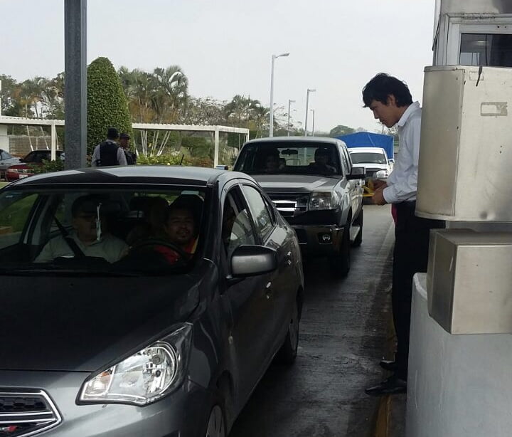 Como protesta impiden cobro en caseta de el Puente Tampico