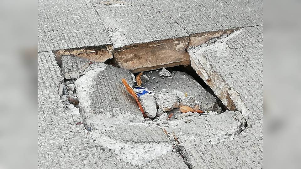 Colapsa calle Berlín en Tampico; vecinos temen que el pavimento siga cediendo