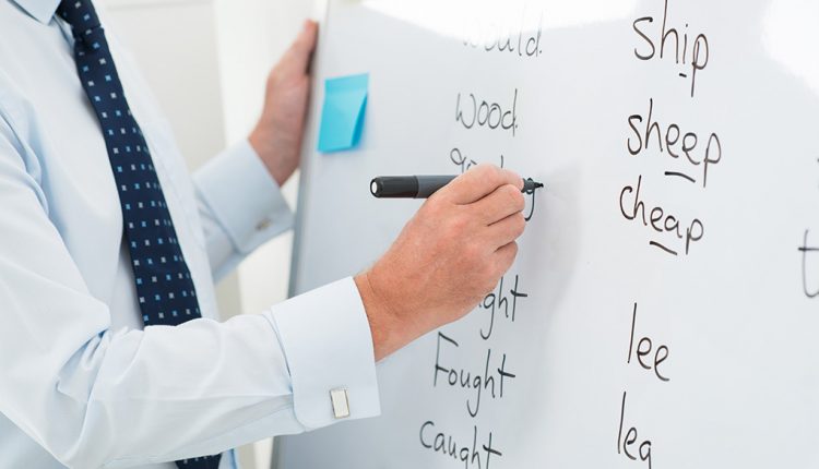 Sector empresarial requiere alumnos que dominen idioma inglés