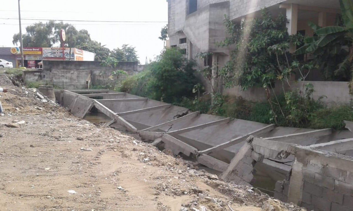 Colapsa por segunda ocasión dren pluvial en la zona centro de Altamira
