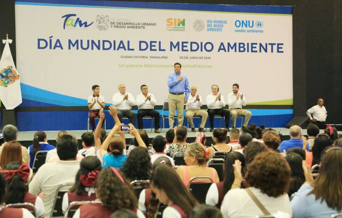 Celebra Gobernador día del medio ambiente