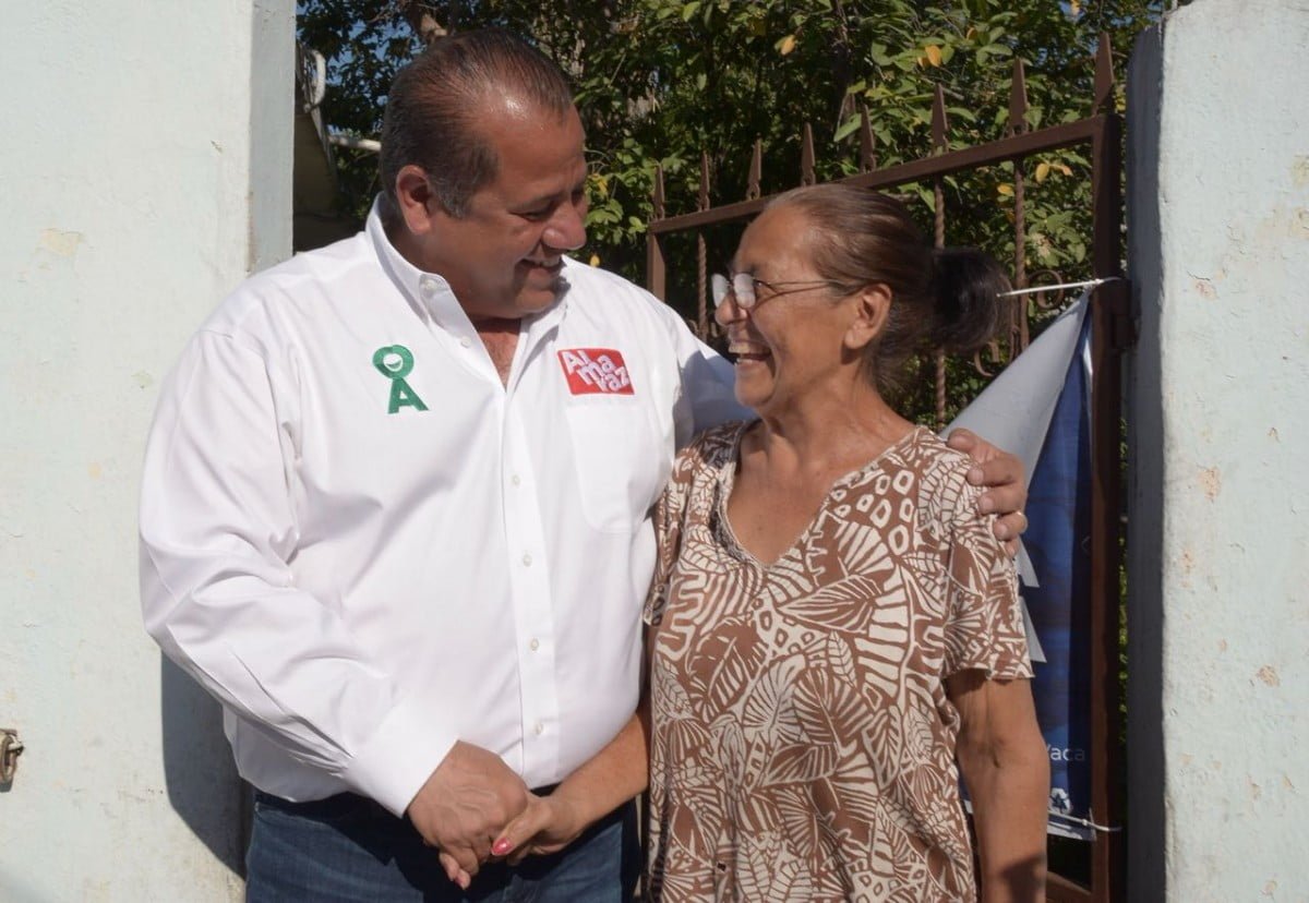 Sigue Óscar Almaraz campaña casa a casa