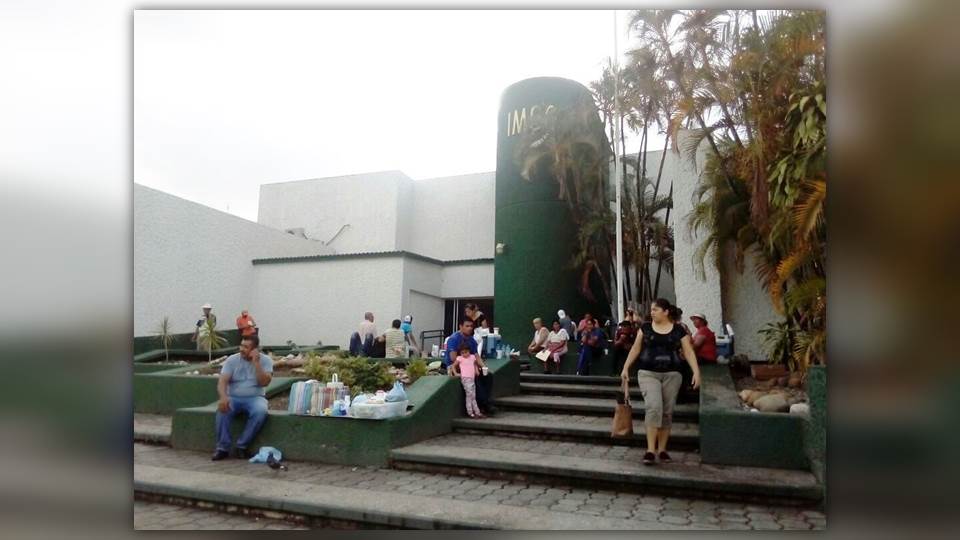 Instalaciones del IMSS en Tampico se quedan sin luz