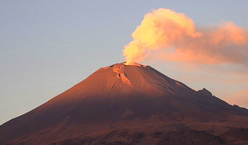 Popocatépetl amenaza el centro de México