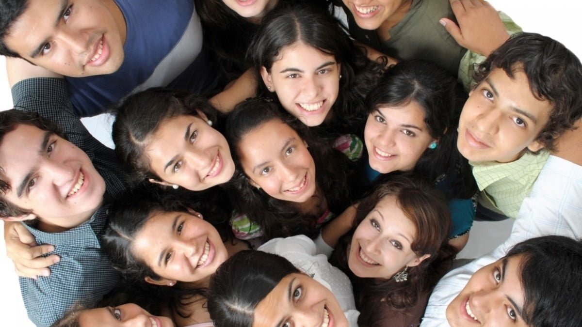 INE busca acercamiento con jóvenes
