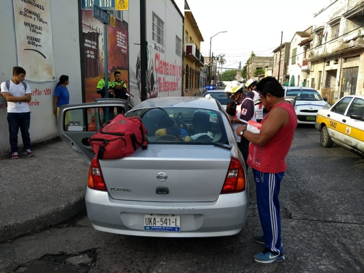 Tres vacacionistas lesionados en choque en Tampico