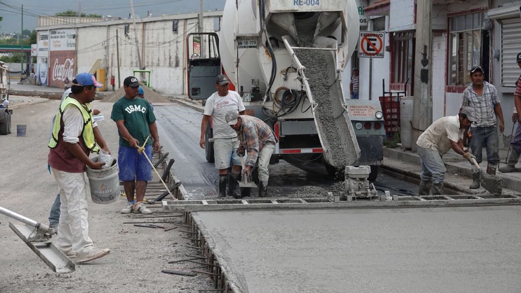 En tiempo van trabajos de pavimentación en la Central Camionera de Victoria