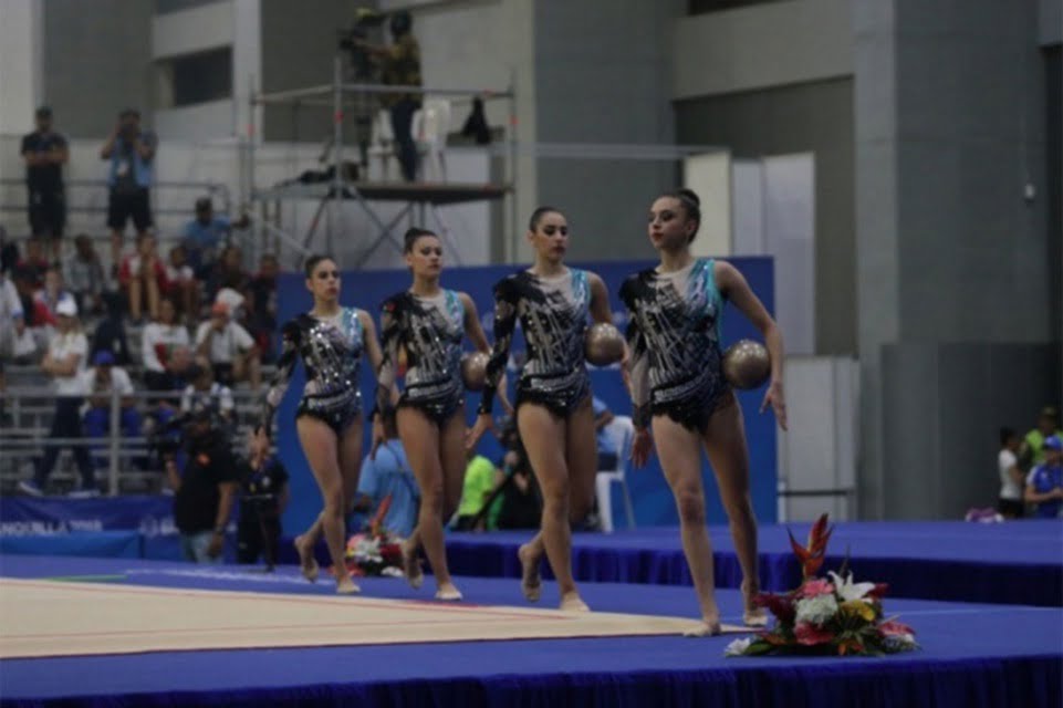 México domina en la gimnasia rítmica por equipos
