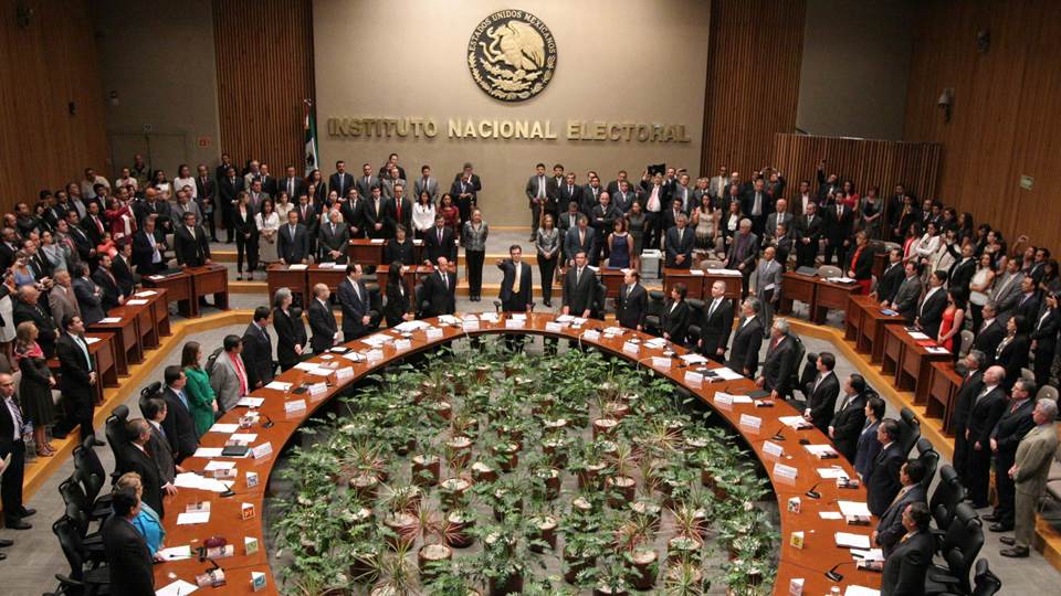 Detecta INE 10 mil observaciones en fiscalización de candidatos