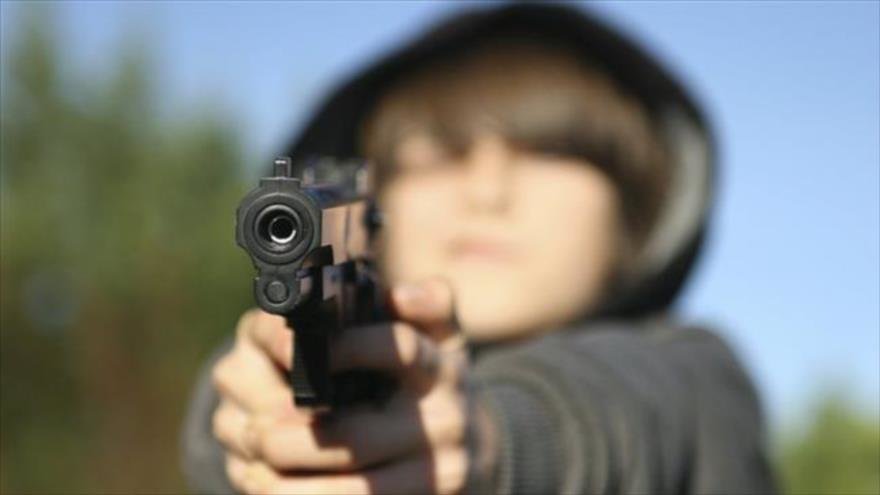 Matan al novio de su mamá con tal de defenderla