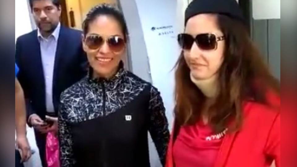 Así recibieron a las sobrecargos del vuelo de Durango