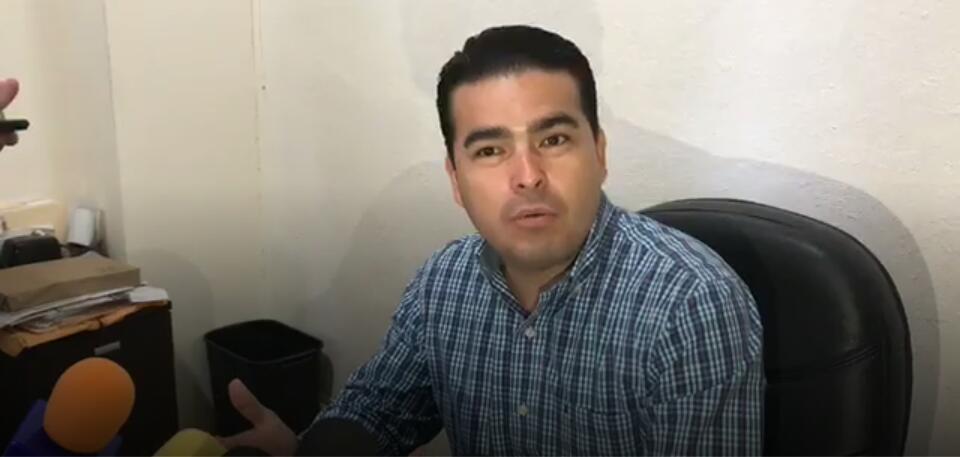 El cambio de camiseta política, no es tema: Ambrosio Ramirez
