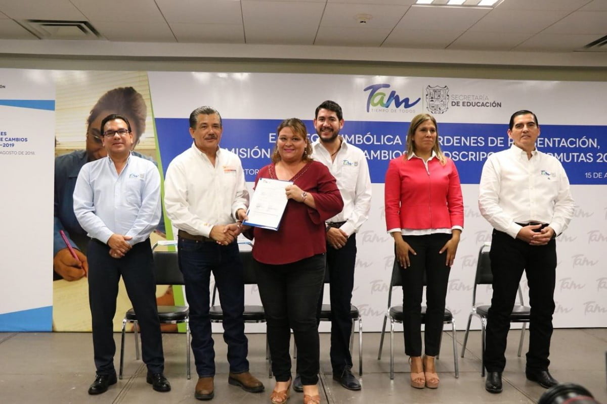 Entrega SNTE-SET cambios de adscripción y permutas