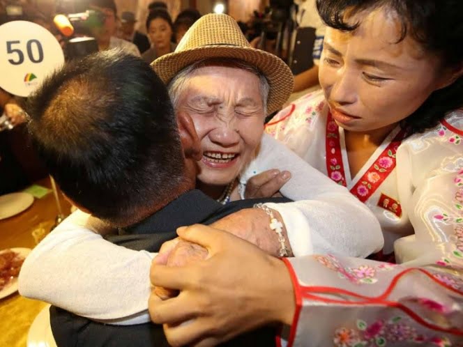 Familias coreanas separadas por la guerra se reúnen después de 65 años