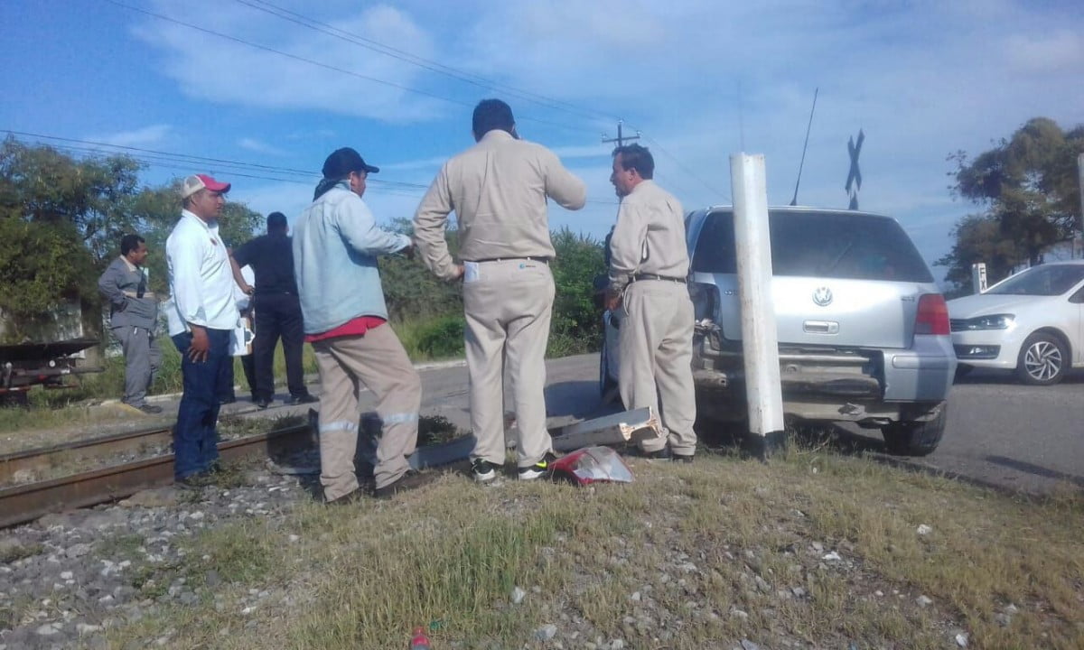 Lo embiste el tren y resulta ileso