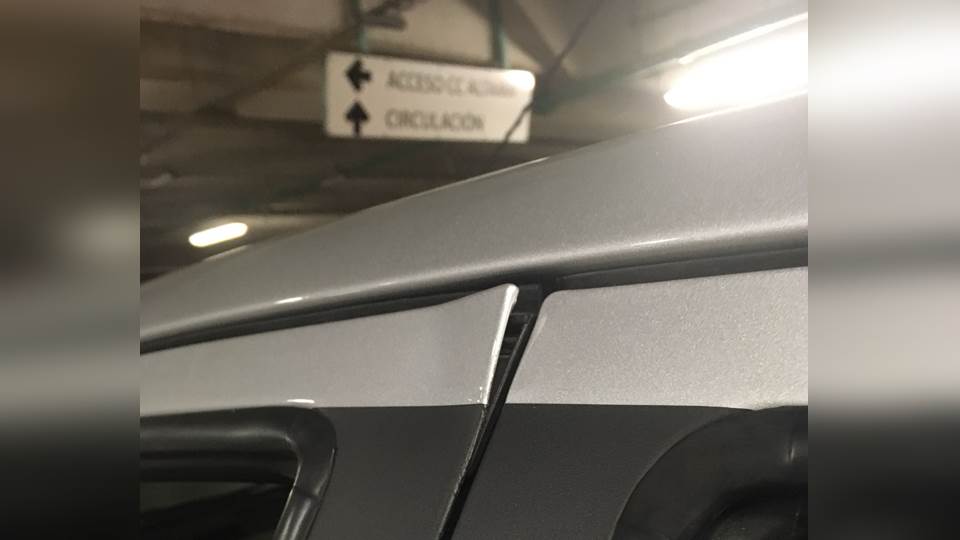 Intentan abrir auto en estacionamiento del centro comercial «Altama»