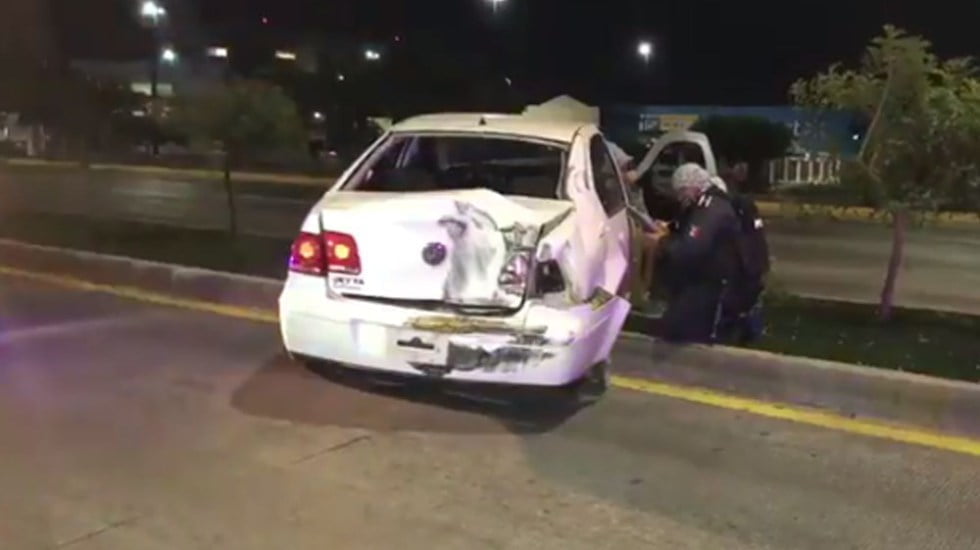 Jugador de Chivas sufre accidente automovilístico