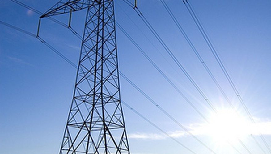 Por vivir en zona irregular, solo 40 familias de 150 podrán tener luz en el Pedregal