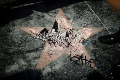 Piden retirar la estrella de Trump en Hollywood